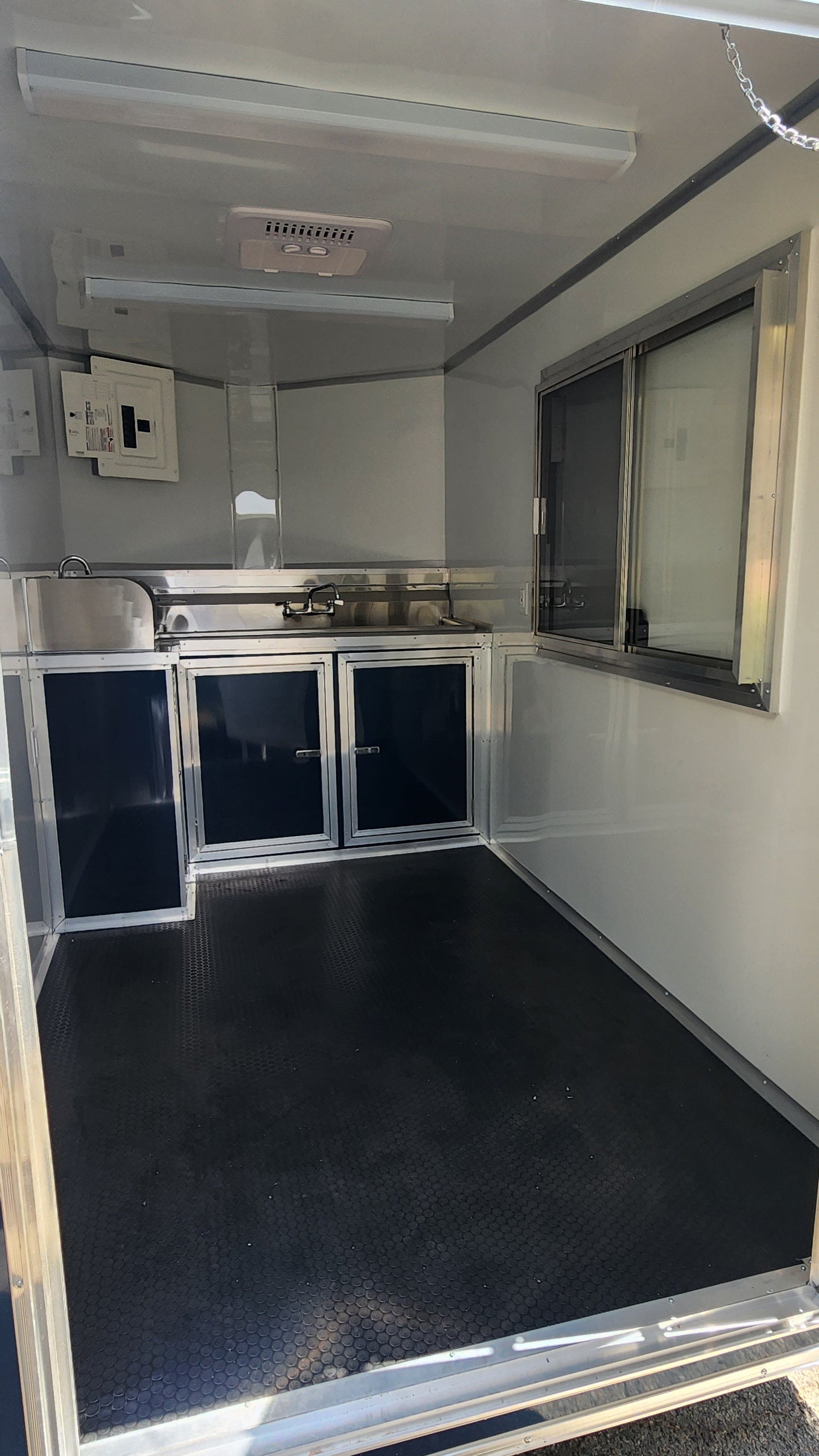 7x12SA Concession