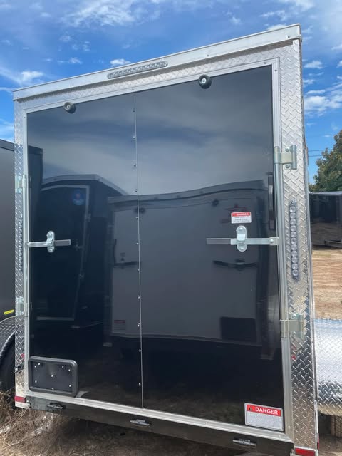 6x8SA 6'3" Interior