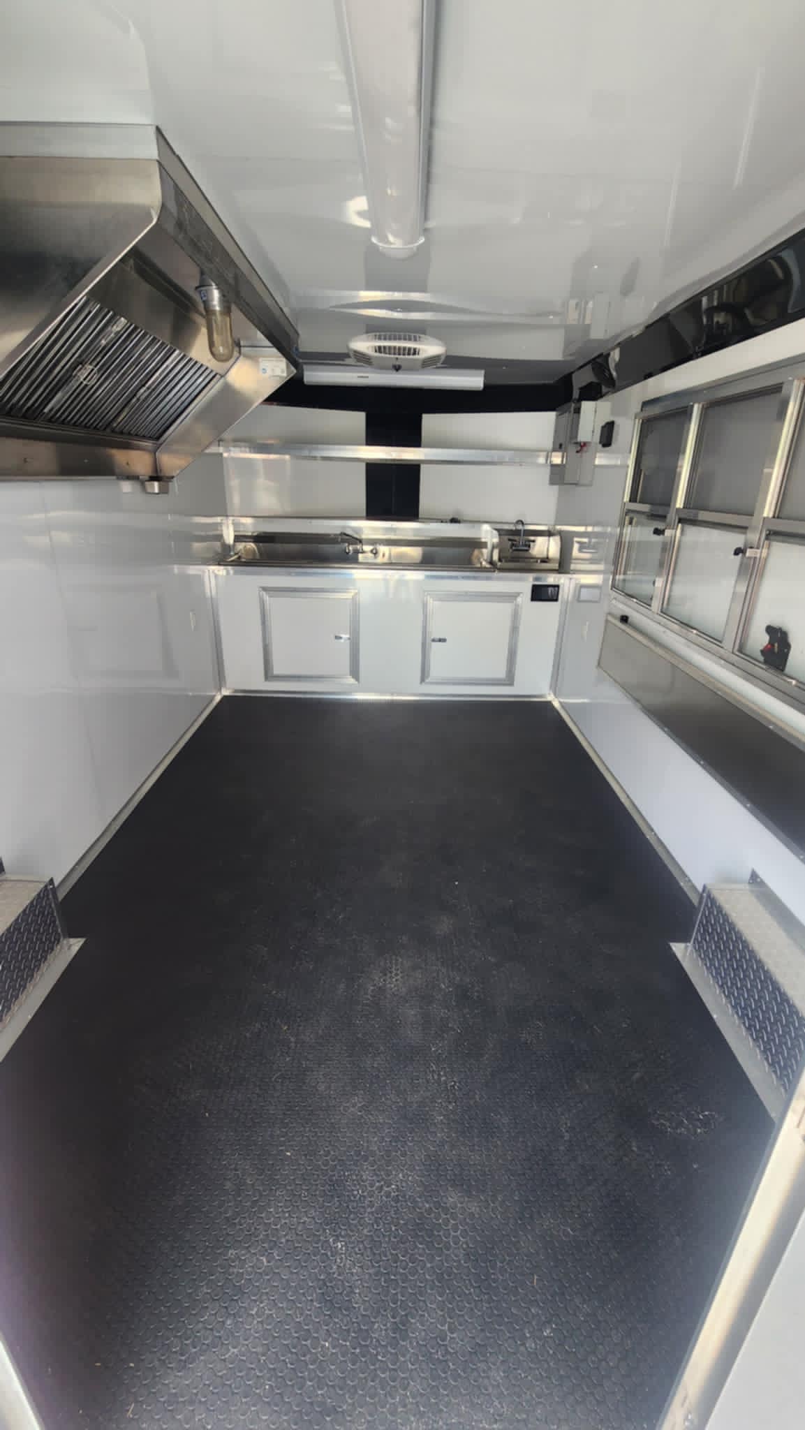 8.5x22TA BBQ Concession
