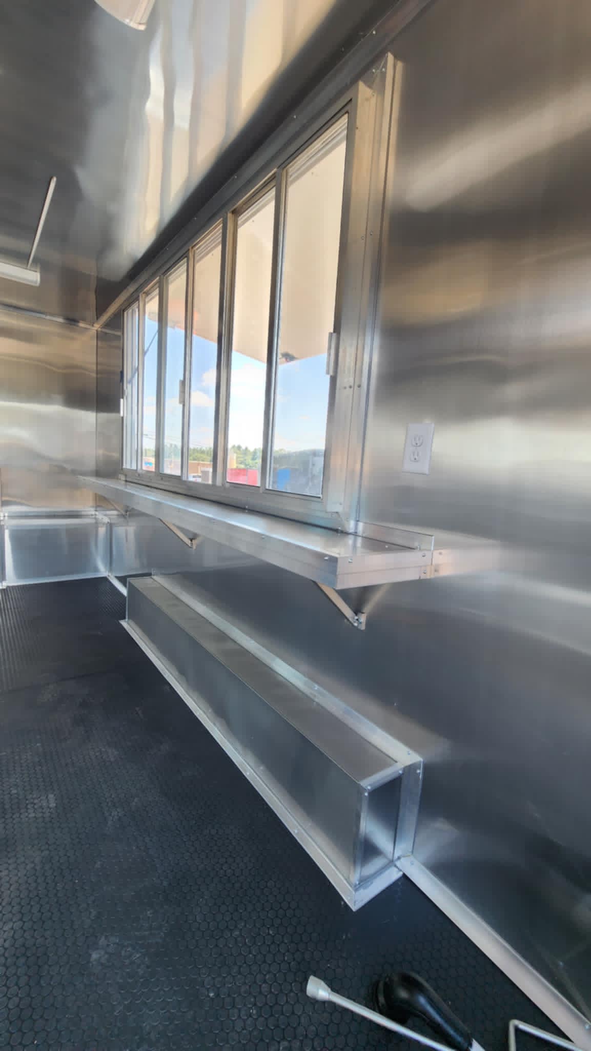 8.5x16TA Concession